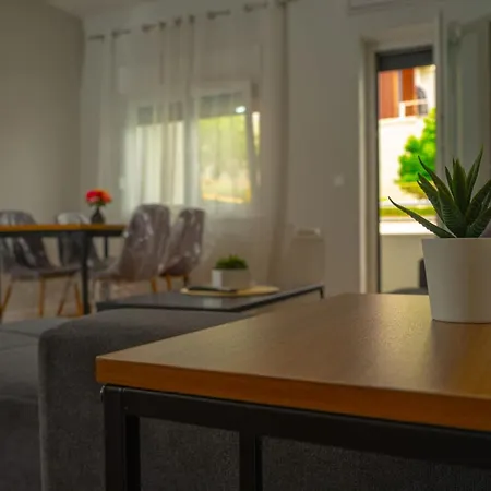 Apartman Neli *