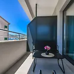 Apartment Neli