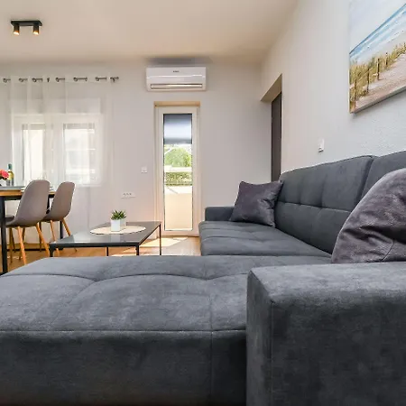 Apartment Neli